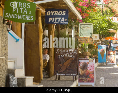 Spanien, Kreta, Agios, Rumeli viele Tavernen erwarten die hungrigen aus der Wanderer. Samaria-Schlucht Banque D'Images