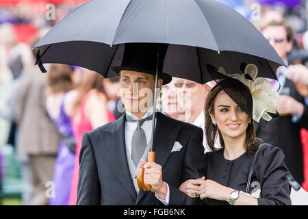 Royal Ascot Horse race meeting,Ascot,Berkshire,Angleterre,Royaume-Uni Europe.social,calendrier, Banque D'Images