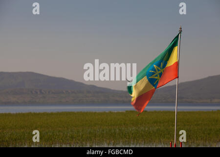 Un drapeau éthiopien, l'Éthiopie Hawassa Lake Banque D'Images