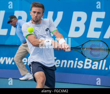 Delray Beach, Florida, US. 16Th Jun 2016. Wild card professionnel tennis TIM SMYCZEK se rallièrent à oust n° 7 seed Donald Young à l'ATP World Tour Delray Beach Ouvrir dans Delray Beach, Floride 1-6, 7-6 (2), 6-2 l'avance pour la finale. Credit : Arnold Drapkin/ZUMA/Alamy Fil Live News Banque D'Images