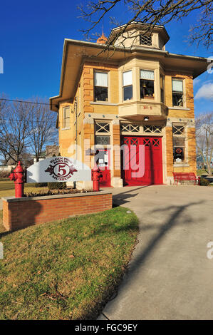 L'Elgin Fire Grange n° 5, maintenant un musée, a été construit en 1903 et mis hors service en 1991. Elgin, Illinois, USA. Banque D'Images