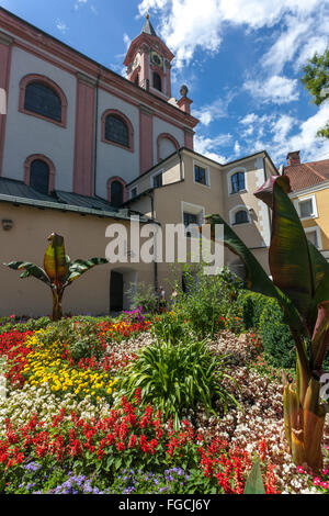 Passau Allemagne Jardin De L'Église St Paul, Vieille Ville Banque D'Images