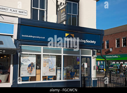 Leeds Building Society Bank Branch extérieur Ripon North Yorkshire England UK Royaume-Uni GB Grande-Bretagne Banque D'Images