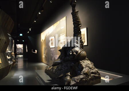 Verdun, France. 12 Février, 2016. Une représentation artistique d'un mourir Messenger à partir du site memorial redessinée à Verdun, France, 12 février 2016. Le 100e anniversaire du début de la bataille est le 21 février 2016. PHOTO : SEBASTIAN KUNIGKEIT/DPA/Alamy Live News Banque D'Images