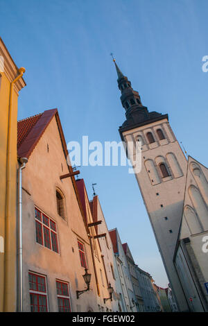 Maisons de négociants sur l'historique rue Rüütli, Tallinn, Estonie Banque D'Images