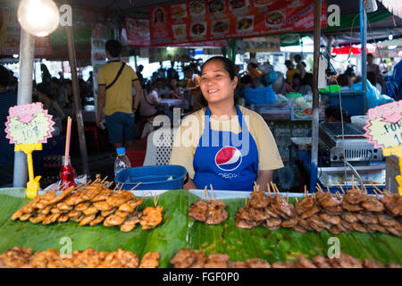 Food à Chatuchak Weekend Market, Bangkok. Chatuchak Weekend Market. Chatuchak Weekend Market ou Jatujak Banque D'Images