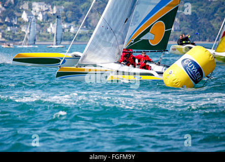 22 diam 24 One Design au Grand Prix Guyader, baie de Douarnenez, Bretagne, France. Banque D'Images