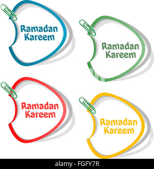 L'arabe la calligraphie islamique de Ramadan Kareem autocollants label texte jeu de tags Banque D'Images