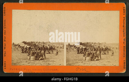 Une photographie montrant le camp Anderson près de Washington D.C. abritant le 12th New York Regiment. Capturée par Taylor & Huntington, l'image montre le camp militaire pendant la guerre de Sécession. Banque D'Images
