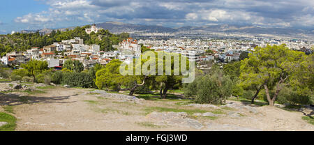 Athènes - Outlook à partir de la aréopage Hill à l'église d'Agia Marina. Banque D'Images