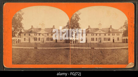 Cette photographie de N.G. Johnson présente la façade ouest ou originale du Mt. Vernon Mansion, la maison historique de George Washington, mettant en valeur son architecture. Banque D'Images