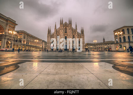 Milan, Italie : La Piazza del Duomo, la place de la Cathédrale Banque D'Images