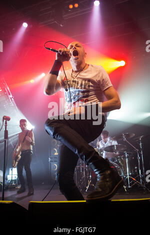 Fontaneto d'Agogna en Italie. 19 février 2016. Le groupe de rock italien effectue NEGRITA vivre sur la scène du phénomène au cours de la Tournée 'Club' 2016 Credit : Rodolfo Sassano/Alamy Live News Banque D'Images