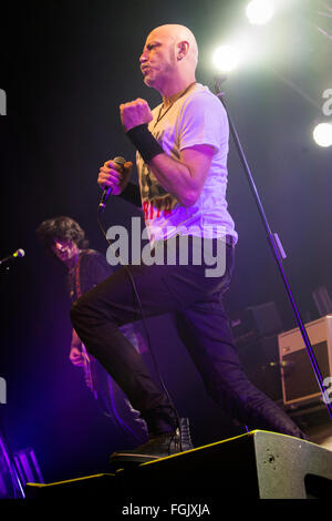 Fontaneto d'Agogna en Italie. 19 février 2016. Le groupe de rock italien effectue NEGRITA vivre sur la scène du phénomène au cours de la Tournée 'Club' 2016 Credit : Rodolfo Sassano/Alamy Live News Banque D'Images