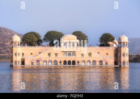 L'eau, Jal Mahal Palace, Jaipur, Rajasthan, Inde Banque D'Images