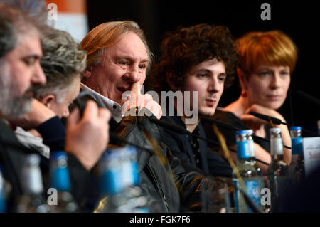 Gérard Depardieu et Vincent Lacoste durant la 'Saint Amour' conférence de presse au 66e Festival International du Film de Berlin / Berlinale 2016 le 19 février 2016 à Berlin, Allemagne. Banque D'Images