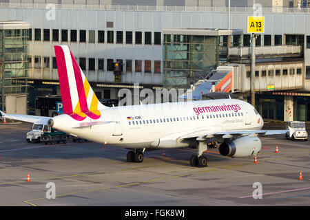 Airbus A319-132 Germanwings à l'aéroport de Düsseldorf. Banque D'Images