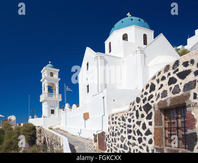Santorin - l'église Anastasi à Imerovigli . Banque D'Images