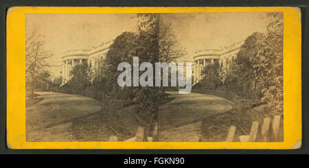 *White House, South Side* par E. & H.T. Anthony est une photographie historique qui capture le côté sud de la Maison Blanche, offrant une vue détaillée de son architecture au XIXe siècle. Banque D'Images
