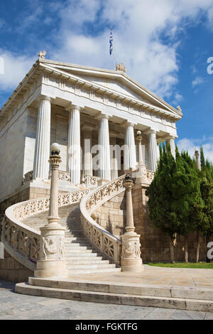 Athènes - La Bibliothèque nationale conçu par l'architecte danois Theophil von Hansen (19 100.). Banque D'Images