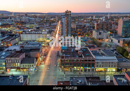 Vue aérienne du centre-ville d'Ottawa en soirée Banque D'Images