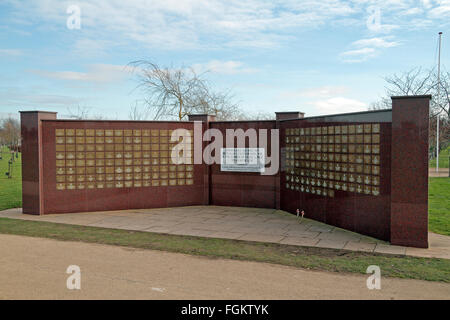 Le Mur commémoratif de Basra, National Memorial Arboretum, Alrewas, UK. Banque D'Images