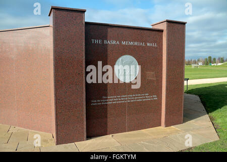 Le Mur commémoratif de Basra, National Memorial Arboretum, Alrewas, UK. Banque D'Images