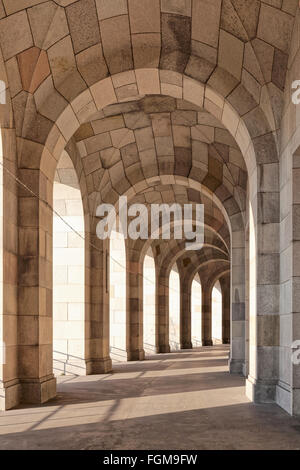 En dehors d'arcade, salle des congrès du NSDAP de 1933 à 1945, centre de documentation, Parti nazi Rally, Nuremberg, Moyenne-franconie Banque D'Images