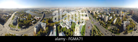 Antenne ronde transparente vue panoramique sur le monastère Novospassky près de Moscou, Russie Banque D'Images