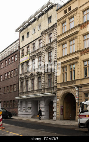 BERLIN - Le 18 février : Ex Squat des capacités en état d'origine dans la Auguststrasse. Banque D'Images