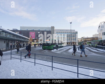 Sandnes Norvège, la station de bus, Rutebilstasjonen, centre névralgique des transports dans la croissance rapide de la ville de l'ouest de la Norvège Banque D'Images