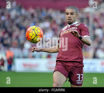 Turin, Italie. Feb 21, 2016. Bruno Peres en action au cours de la série d'un match de football entre Torino FC et FC Carpi. Le résultat final du match est 0-0 © Nicolò Campo/Pacific Press/Alamy Live News Banque D'Images