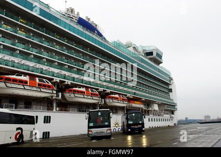 P&O cruise liner Ventura accosté à Zeebrugge en Belgique. Banque D'Images