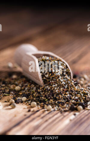 Partie de poivre moulu comme détaillé close-up shot Banque D'Images