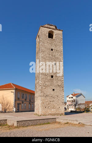 Tour de l'horloge (Sahat Kula) à Podgorica, Monténégro. La tour de 16m construit en 18ème siècle par les ottomans. L'un des plus vieux symboles de la ville Banque D'Images
