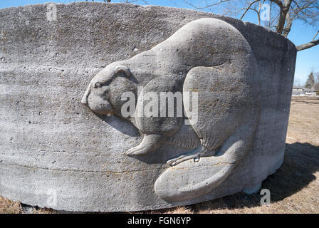 L'une des nombreuses pièces d'art bas relief sauvés des bâtiments historique de Toronto au motif de la Guild Inn en Ontario Canada Banque D'Images