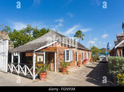 L'Admiral's Inn, l'ancienne maison malade, Nelson's Dockyard, English Harbour, l'Antigua, Antigua-et-Barbuda, Antilles Banque D'Images