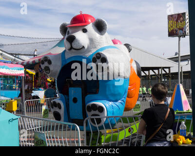 Carnival Ride au Evergreen State Fair à Monroe, Washington. Banque D'Images