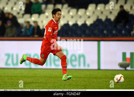 Hanovre, Allemagne. Feb 21, 2016. Hiroshi Kiyotake (Hannover) Football/soccer : match de Bundesliga entre Hannover 96 0-1 FC Augsburg IDH-Arena de Hanovre, Allemagne . © Takamoto Tokuhara/AFLO/Alamy Live News Banque D'Images