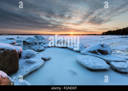 Coucher du soleil hiver à Espoo, Finlande, Europe, UNION EUROPÉENNE Banque D'Images