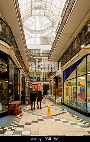 Manchester, UK - 17 Février 2016 : Intérieur de l'Arcade Barton, Manchester Banque D'Images