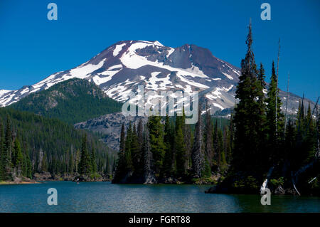 Au sud du lac Sparks Soeur, Cascade Lakes National Scenic Byway, forêt nationale de Deschutes, Oregon Banque D'Images