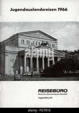 tourisme, guide de voyage pour les jeunes voyages, couverture, Grand Théâtre, Moscou, Jugendtourist - Allemagne Agence de voyage de la République démocratique allemande, 1966, droits-supplémentaires-Clearences-non disponible Banque D'Images