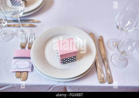 Table décorée pour un mariage dîner au restaurant Banque D'Images