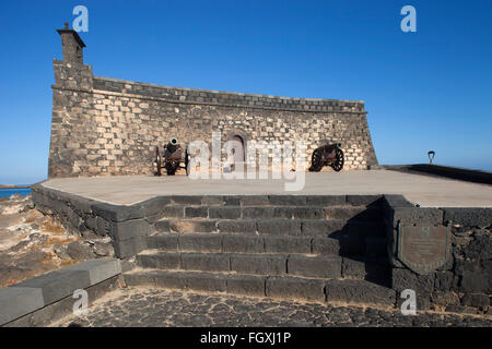 Castillo de San Gabriel maintenant Museo de Historia, promenade, ville d'Arrecife Lanzarote island, archipel des Canaries, l'Espagne, l'Europe Banque D'Images