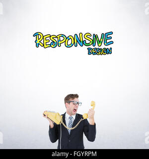 Image composite de geeky businessman shouting at téléphone Banque D'Images