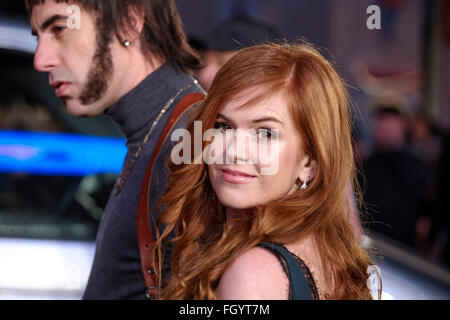 La première mondiale de Grimsby le 22/02/2016 à l'odeon Leicester Square, Londres. Sur la photo : Sacha Baron Cohen, Isla Fisher. Photo par Julie Edwards/Alamy Live News Banque D'Images