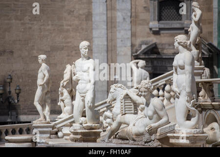 Fontana Pretoria, l'Albergaria, Palerme, Sicile, Italie Banque D'Images