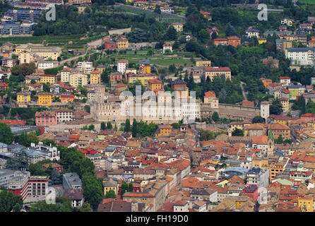 Die von Stadt Trento - la ville italienne Trento, le château Banque D'Images