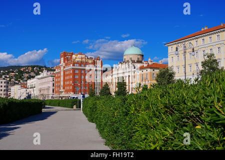 Triest en Italie, le Palazzo Carciotti - Trieste en Italie, le Palazzo Carciotti Banque D'Images